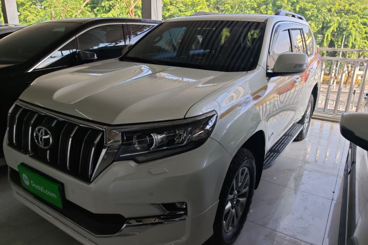 Toyota Land Cruiser Prado 2019 #2 Toyota Land Cruiser Prado 2019 car image #2