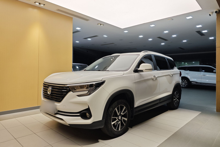 T5 2019 car image #2