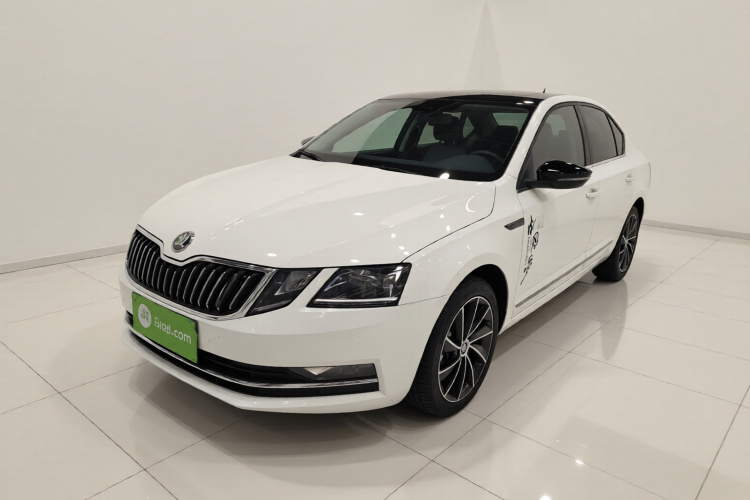 Skoda Octavia 2019 car image #2
