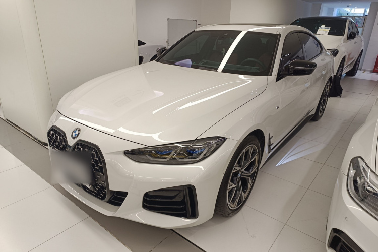 BMW 4 Series 2024 car image #2