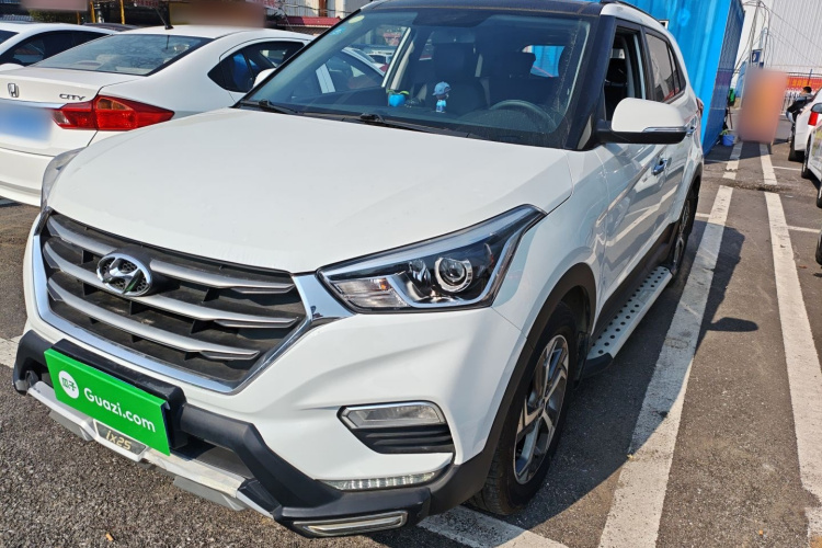 Hyundai ix25 2019 #2 Hyundai ix25 2019 car image #2