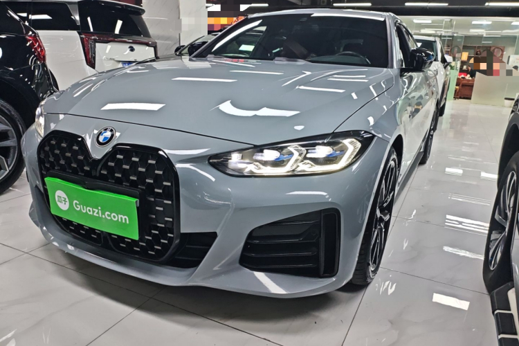 BMW 4 Series 2023 immagine di auto #2