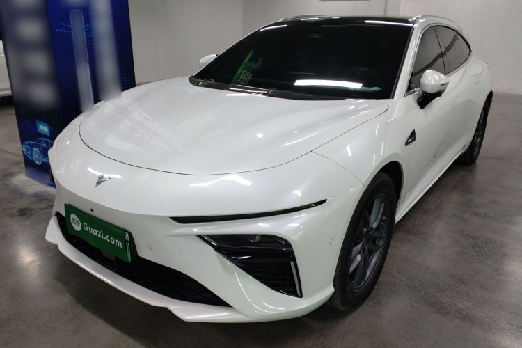 哪吒汽车 哪吒S猎装 2025 #2 哪吒汽车 哪吒S猎装 2025 汽车图片 #2