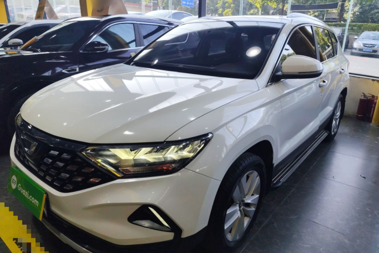 VS5 2019 car image #2