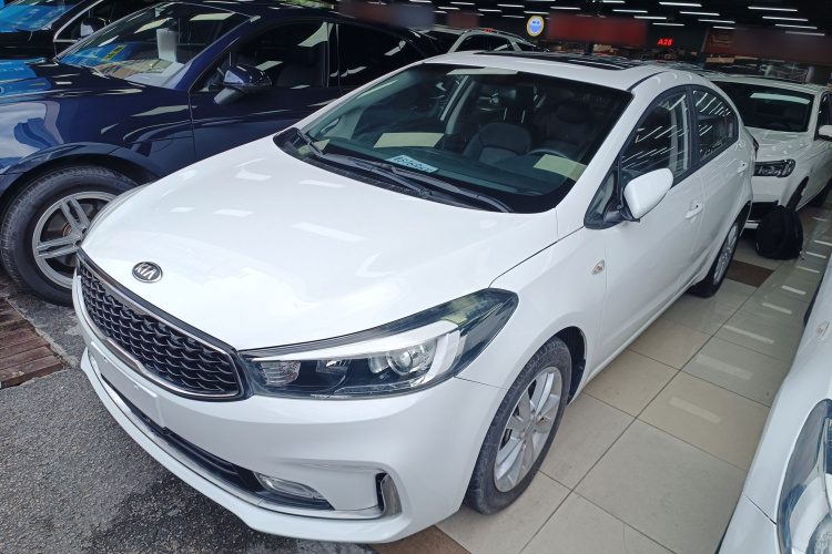 Kia 2017 car image #2