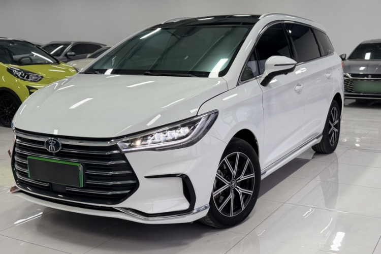 BYD Song MAX New Energy 2023 immagine di auto #2