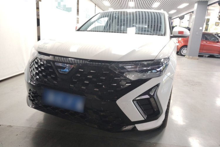 VS5 2025 car image #2