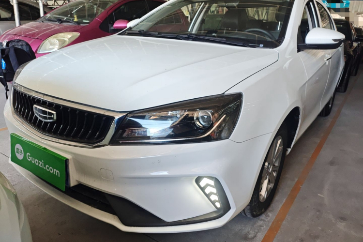 GEELY Emgrand 2022 #2 GEELY Emgrand 2022 car image #2