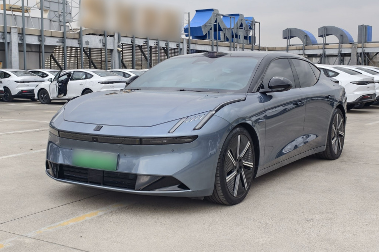 Lynk & Co 2024 immagine di auto #2