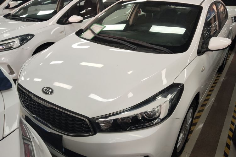 Kia 2017 immagine di auto #2