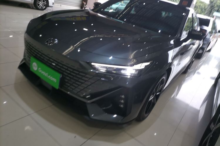 Changan UNI-V 2022 #2 Changan UNI-V 2022 car image #2
