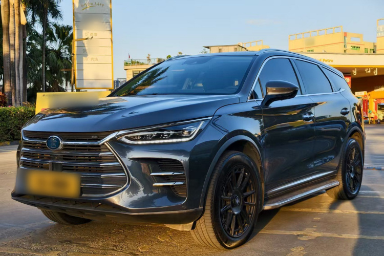 BYD Tang New Energy 2018 #2 BYD Tang New Energy 2018 car image #2