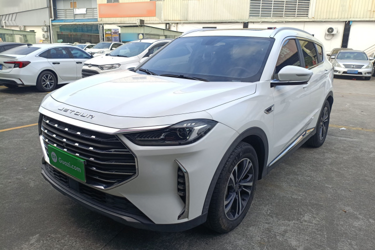 X70 PLUS 2020 #2 X70 PLUS 2020 car image #2