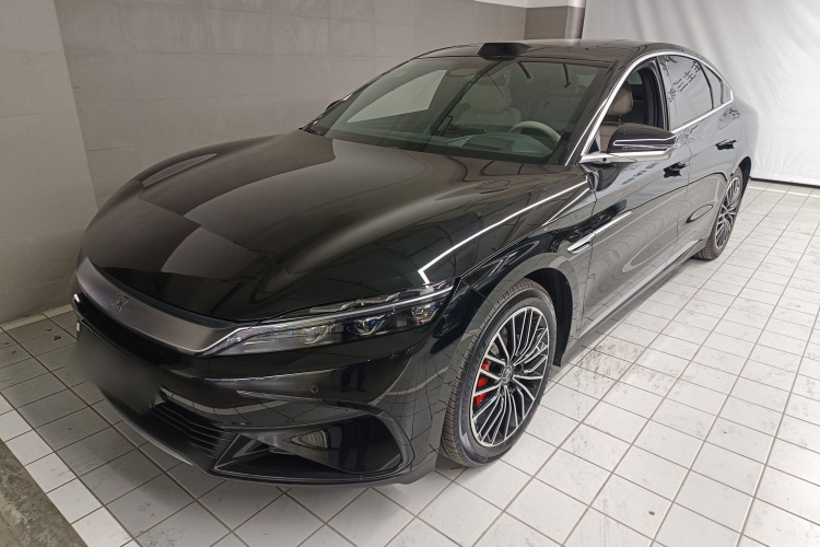 BYD Han 2025 car image #2