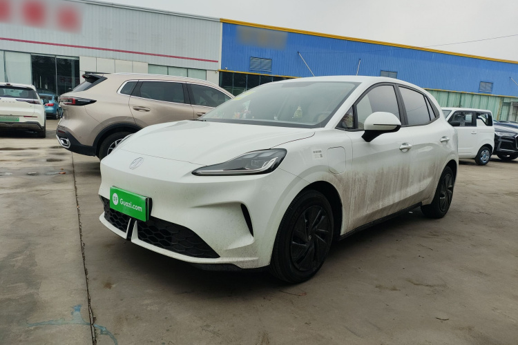 MG 4 EV 2025 car image #2