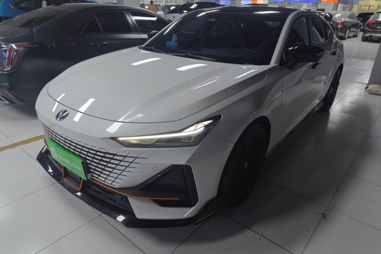 Changan UNI-V 2023 #2 Changan UNI-V 2023 car image #2
