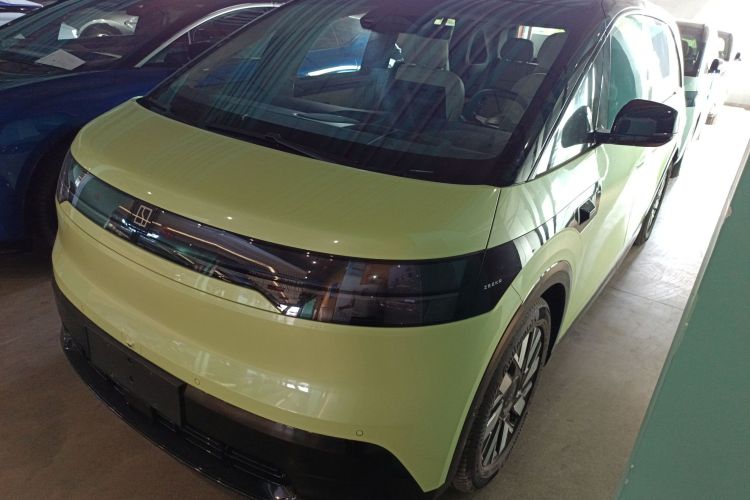 Zeekr MIX 2024 car image #2