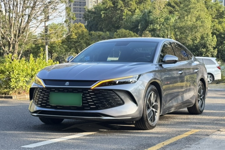 BYD Qin L 2024 car image #2