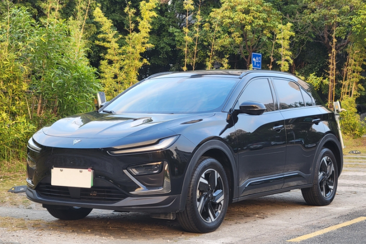 哪吒汽车 哪吒X 2024 汽车图片 #2