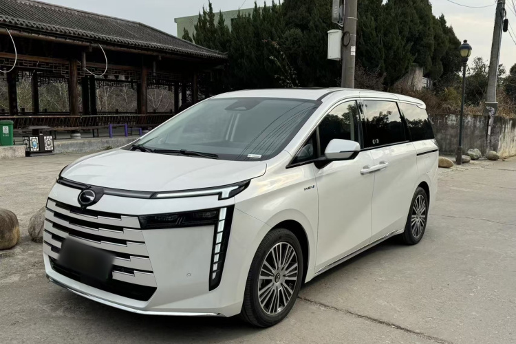 GAC Trumpchi E8 New Energy 2025 car image #2