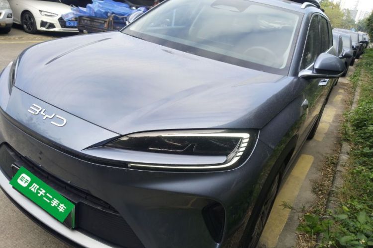 BYD Sea Lion 07 DM-i 2025 car image #2