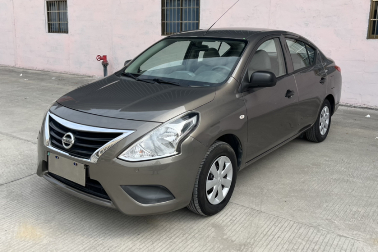 Nissan Sunny 2018 car image #2