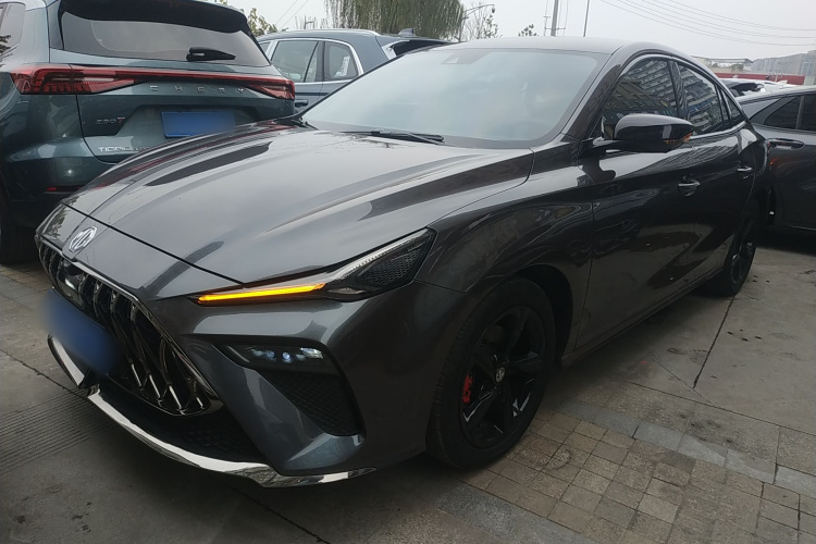 MG 5 Scorpio 2022 car image #2