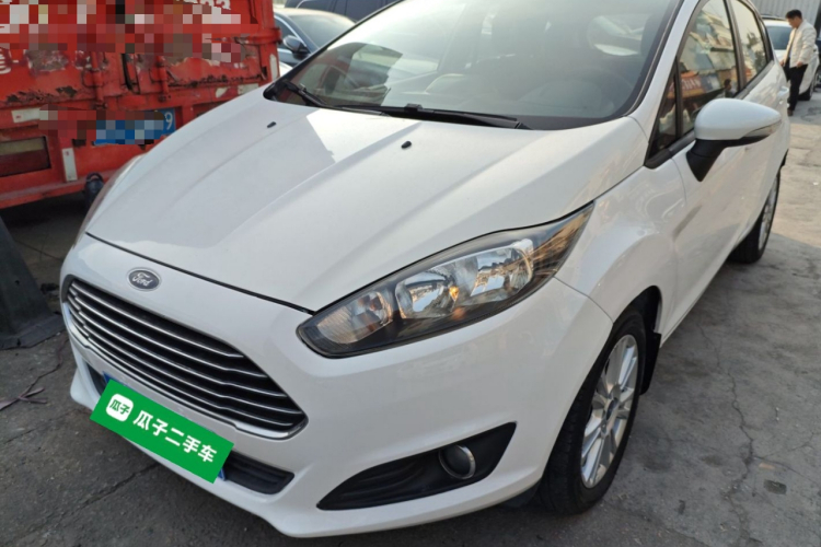 Ford Fiesta 2014 car image #2