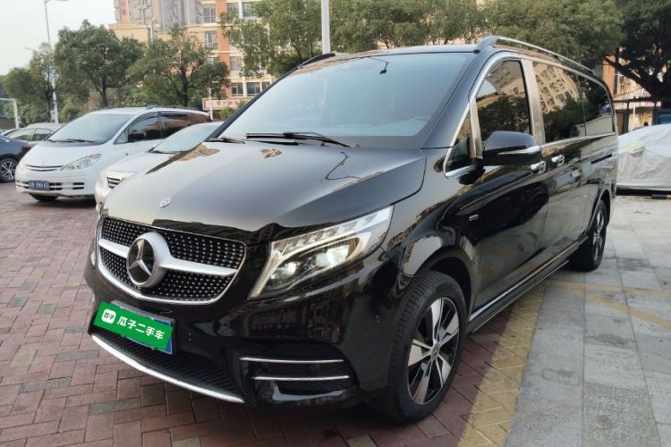 Mercedes-Benz V Class 2020 car image #2