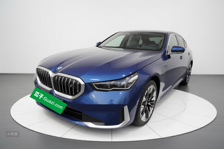 BMW i5 2025 car image #2