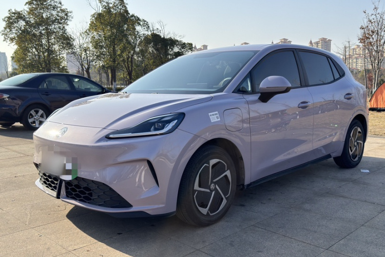 MG 4 EV 2025 car image #2