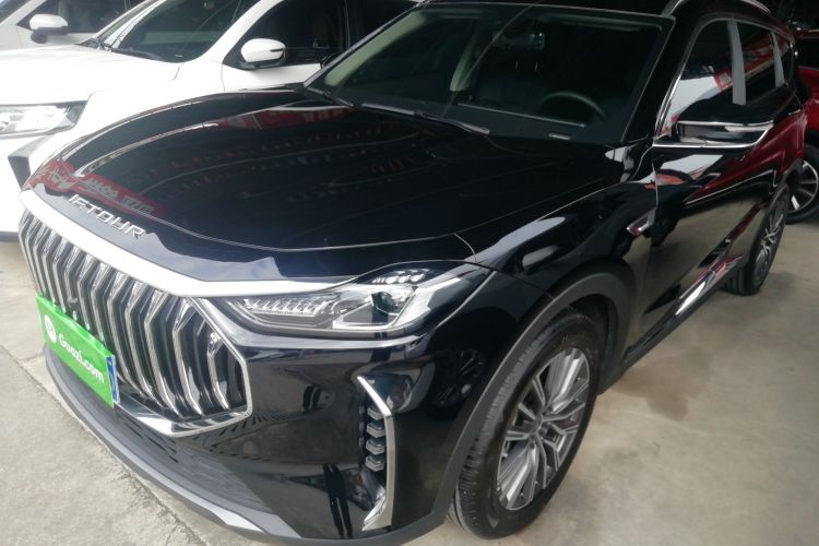 X70 PLUS 2025 car image #2