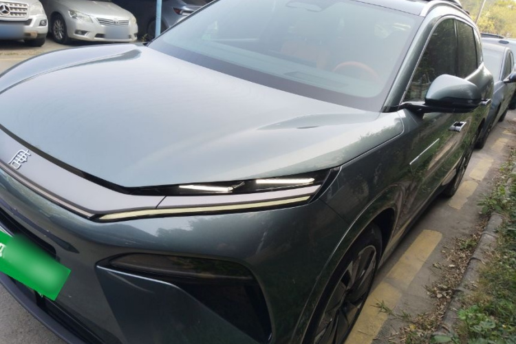 BYD Tang L 2025 car image #2