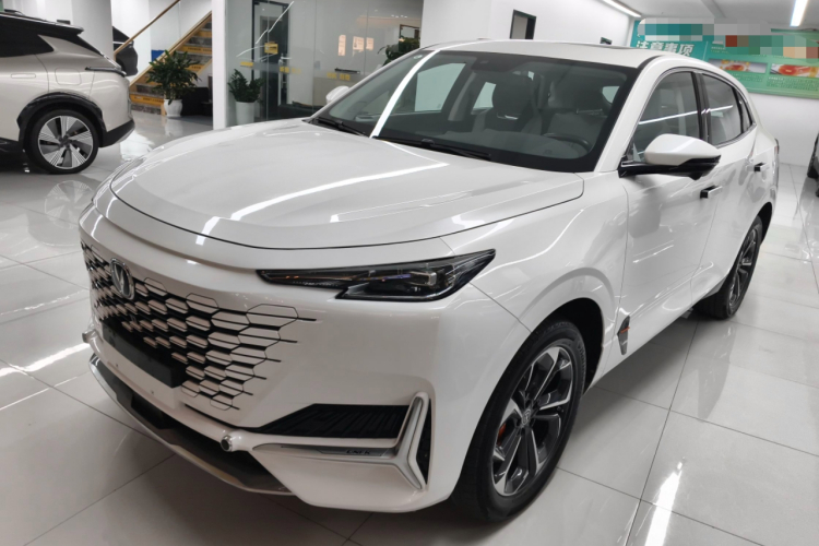 Changan UNI-K iDD 2023 #2 Changan UNI-K iDD 2023 car image #2