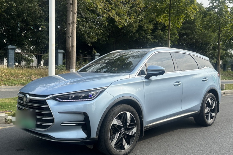 BYD Tang New Energy 2023 #2 BYD Tang New Energy 2023 car image #2