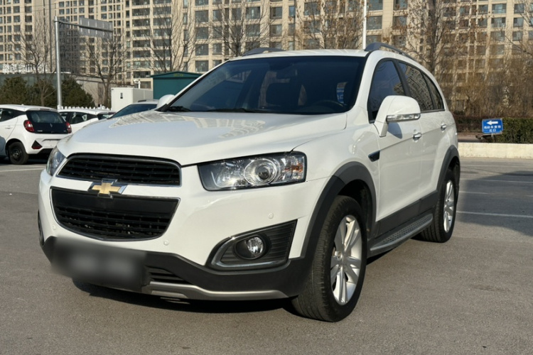 Chevrolet Captiva 2015 car image #2
