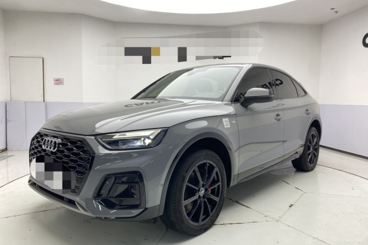 Audi Q5L Sportback 2021 immagine di auto #2