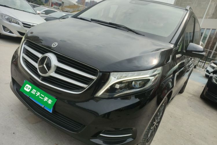 Mercedes-Benz V Class 2020 car image #2