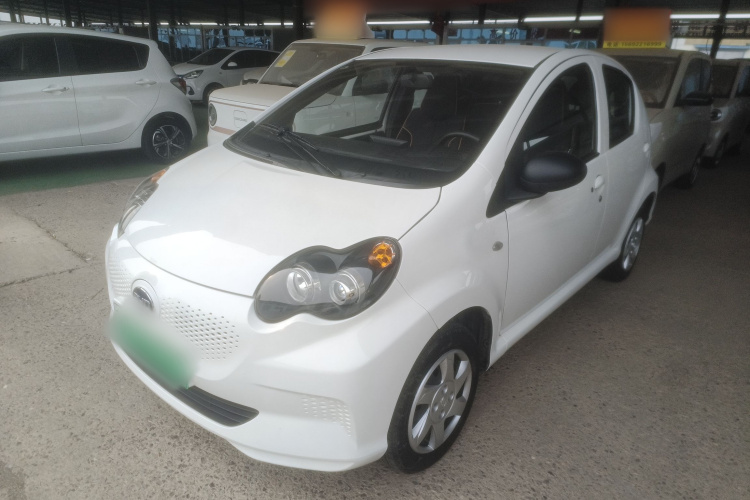 BYD e1 2021 car image #2