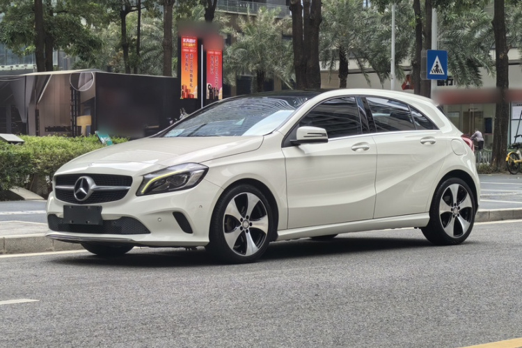 Mercedes-Benz A Class (Imported) 2017 #2 Mercedes-Benz A Class (Imported) 2017 car image #2