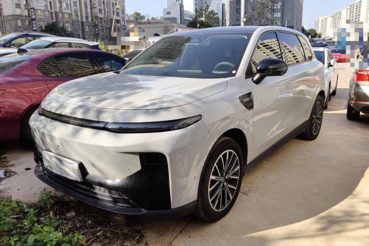 零跑汽车 零跑B10 2025 汽车图片 #2