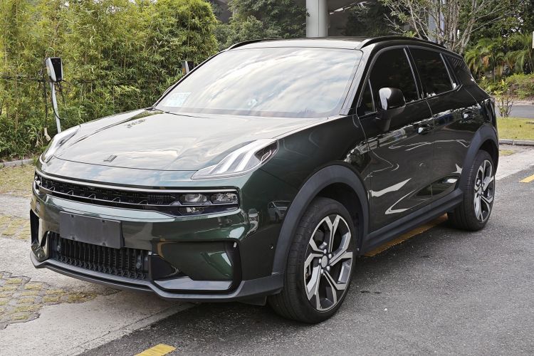 Lynk & Co 06 2023 car image #2