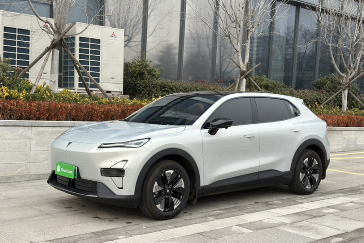 Deepal S05 2025 immagine di auto #2