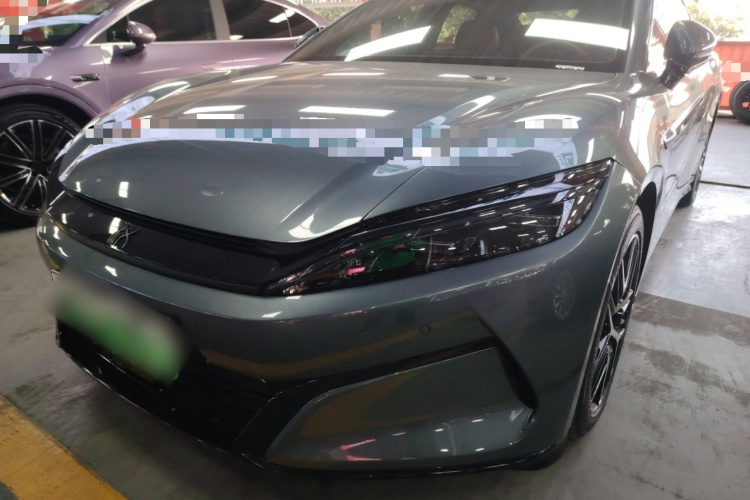 BYD HanL 2025 #2 BYD HanL 2025 car image #2