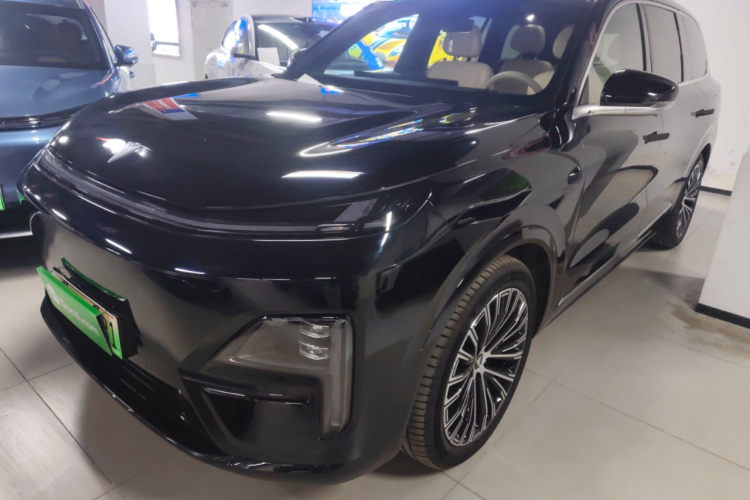 Deepal S09 2025 #2 Deepal S09 2025 car image #2