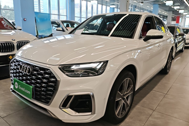 Audi Q5L Sportback 2021 car image #2