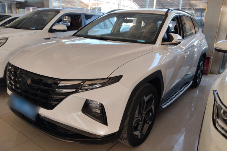 Hyundai Tucson 2023 car image #2