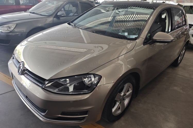 Volkswagen Golf 2016 car image #2