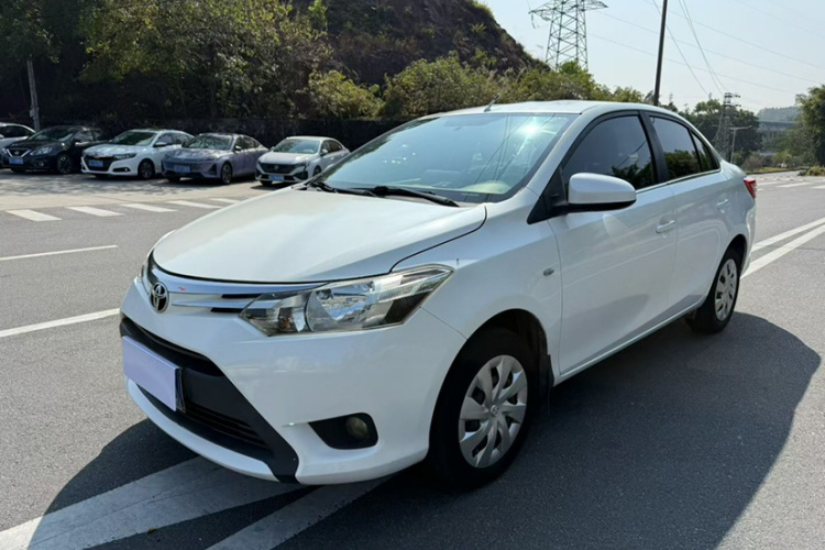 Vios 2015 car image #2