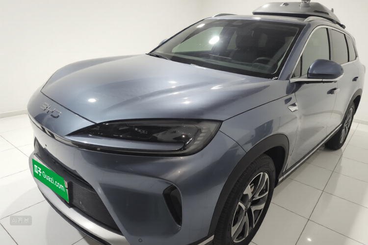 BYD Sea Lion 07 DM-i 2025 car image #2